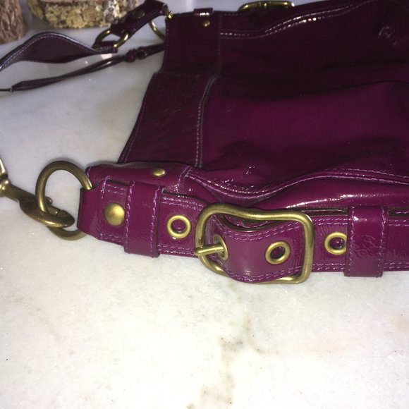 Authentic Coach patent leather plum / purple berry - Picture 10 of 13